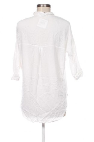 Дамска риза Calliope, Размер S, Цвят Бял, Цена 25,00 лв.