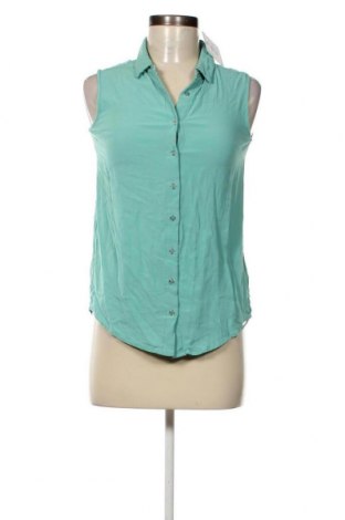 Γυναικείο πουκάμισο Guess, Μέγεθος S, Χρώμα Μπλέ, Τιμή 17,00 €