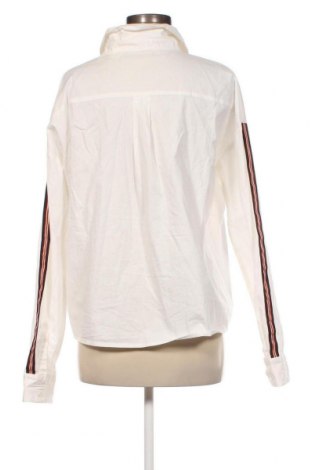 Дамска риза Hucke, Размер M, Цвят Бял, Цена 16,32 лв.