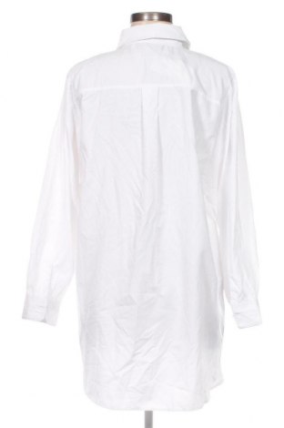 Γυναικείο πουκάμισο Stradivarius, Μέγεθος M, Χρώμα Λευκό, Τιμή 13,30 €