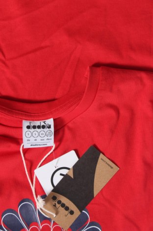 Дамска тениска Diadora, Размер S, Цвят Червен, Цена 24,80 лв.