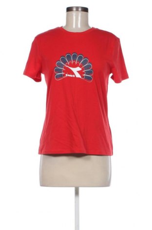 Γυναικείο t-shirt Diadora, Μέγεθος S, Χρώμα Κόκκινο, Τιμή 31,96 €
