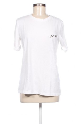 Damen T-Shirt Guess, Größe M, Farbe Weiß, Preis 37,11 €