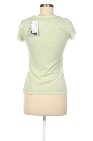 Dámské tričko Guess, Velikost S, Barva Zelená, Cena  1 043,00 Kč