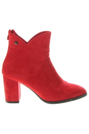 Dámské boty , Velikost 40, Barva Červená, Cena  371,00 Kč