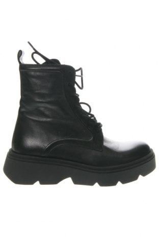 Dámské boty  Inuovo, Velikost 39, Barva Černá, Cena  2 493,00 Kč