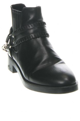 Dámské boty  Pull&Bear, Velikost 37, Barva Černá, Cena  409,00 Kč