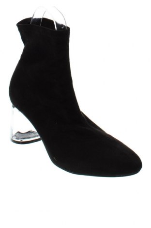 Γυναικεία μποτάκια Zara, Μέγεθος 40, Χρώμα Μαύρο, Τιμή 31,64 €