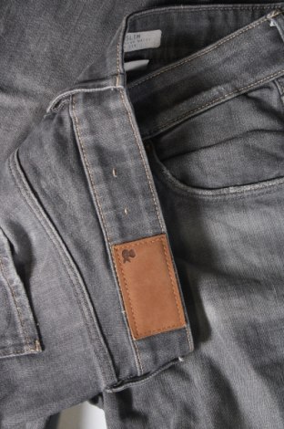 Damen Jeans, Größe M, Farbe Grau, Preis 4,04 €