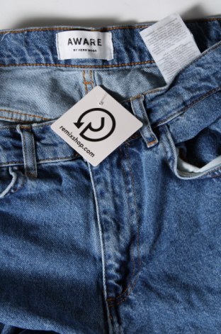 Damskie jeansy Aware by Vero Moda, Rozmiar S, Kolor Niebieski, Cena 108,75 zł