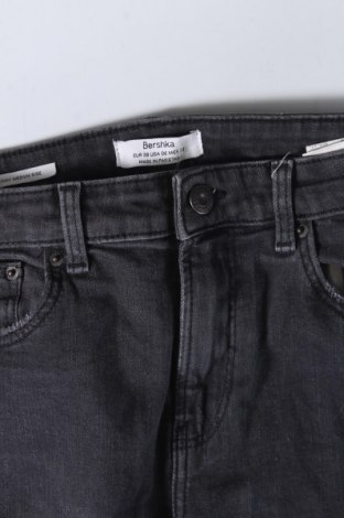 Damen Jeans Bershka, Größe M, Farbe Grau, Preis € 6,86