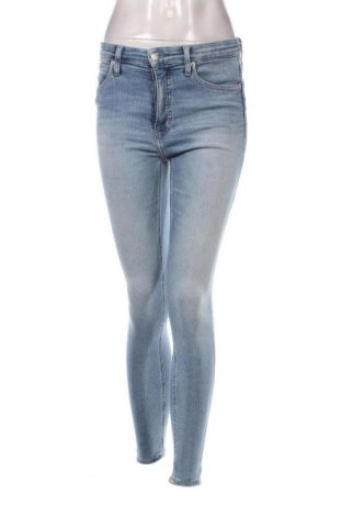 Дамски дънки Calvin Klein Jeans, Размер S, Цвят Син, Цена 93,60 лв.