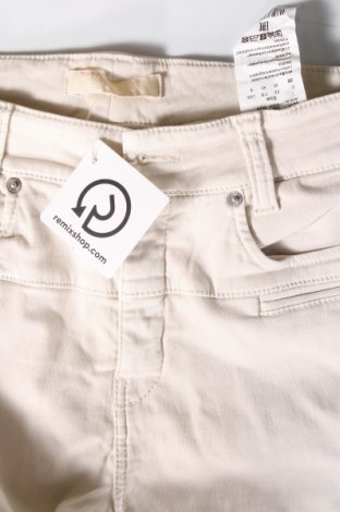 Damen Jeans Cambio, Größe M, Farbe Ecru, Preis 7,83 €
