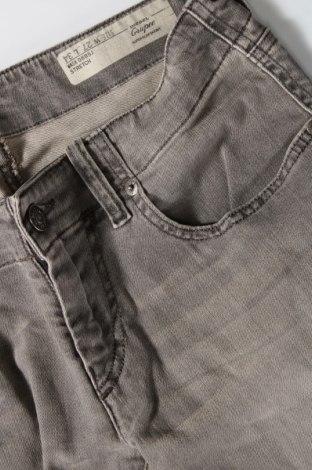Damen Jeans Diesel, Größe S, Farbe Grau, Preis 46,40 €