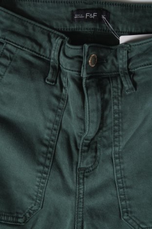 Damen Jeans F&F, Größe XS, Farbe Grün, Preis 6,82 €