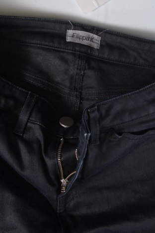 Dámské džíny  Filippa K, Velikost S, Barva Černá, Cena  1 318,00 Kč