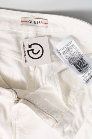 Damen Jeans Guess, Größe S, Farbe Weiß, Preis 31,03 €