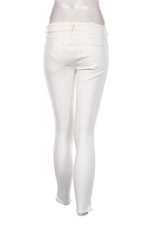 Γυναικείο Τζίν H&M, Μέγεθος S, Χρώμα Λευκό, Τιμή 8,90 €