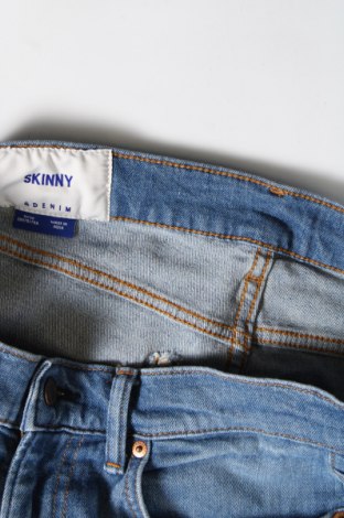 Damskie jeansy H&M, Rozmiar M, Kolor Niebieski, Cena 31,34 zł