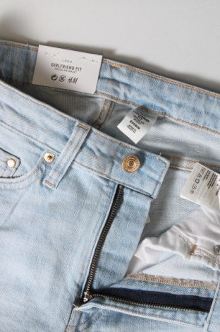 Damskie jeansy H&M, Rozmiar S, Kolor Niebieski, Cena 105,75 zł