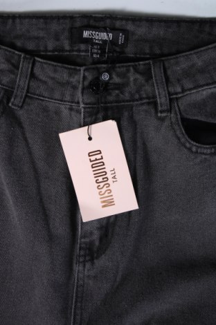 Damskie jeansy Missguided, Rozmiar S, Kolor Szary, Cena 38,01 zł