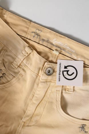 Damen Jeans Mogul, Größe M, Farbe Gelb, Preis 9,00 €