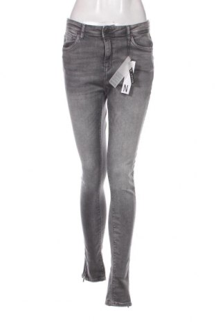 Damen Jeans Noisy May, Größe L, Farbe Grau, Preis 10,67 €