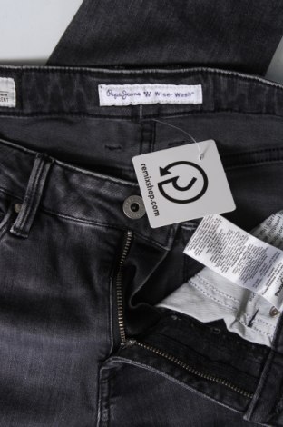 Damskie jeansy Pepe Jeans, Rozmiar S, Kolor Szary, Cena 123,93 zł