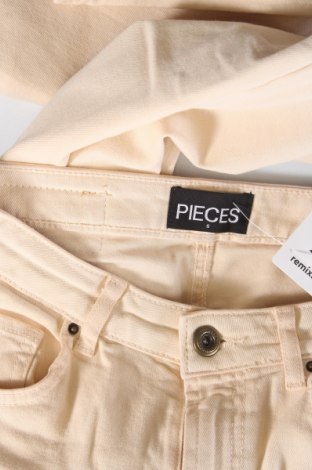 Damen Jeans Pieces, Größe XS, Farbe Ecru, Preis € 11,32