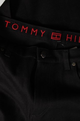 Damskie jeansy Tommy Hilfiger x Gigi Hadid, Rozmiar M, Kolor Czarny, Cena 76,62 zł