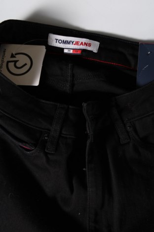Дамски дънки Tommy Jeans, Размер M, Цвят Черен, Цена 204,00 лв.