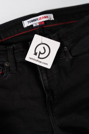 Dámske džínsy  Tommy Jeans, Veľkosť S, Farba Čierna, Cena  29,40 €
