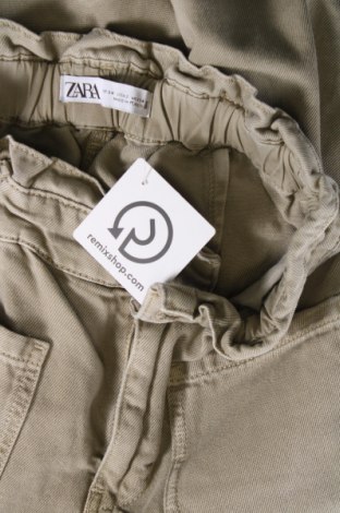 Дамски дънки Zara, Размер XS, Цвят Зелен, Цена 35,37 лв.