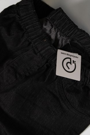 Дамски джинси C&A, Размер L, Цвят Черен, Цена 17,60 лв.
