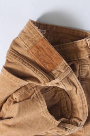 Дамски джинси Levi's, Размер S, Цвят Бежов, Цена 23,80 лв.
