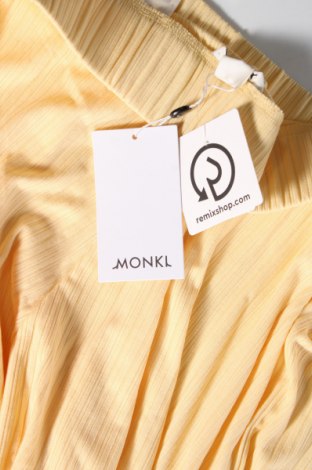 Дамски панталон Monki, Размер XL, Цвят Жълт, Цена 25,20 лв.