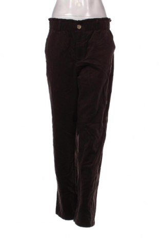 Дамски джинси NA-KD, Размер M, Цвят Кафяв, Цена 41,00 лв.