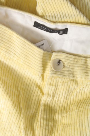 Дамски джинси Zara, Размер XS, Цвят Жълт, Цена 6,75 лв.