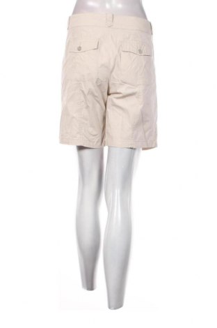 Дамски къс панталон, Размер M, Цвят Екрю, Цена 6,96 лв.