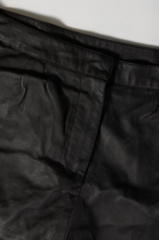 Pantaloni scurți de femei, Mărime M, Culoare Negru, Preț 29,38 Lei