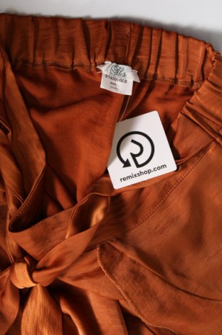 Дамски къс панталон, Размер M, Цвят Кафяв, Цена 19,55 лв.