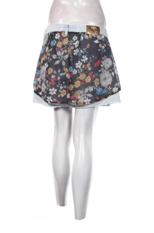 Γυναικείο κοντό παντελόνι Desigual, Μέγεθος M, Χρώμα Πολύχρωμο, Τιμή 23,06 €