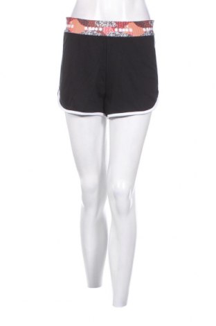 Γυναικείο κοντό παντελόνι Diadora, Μέγεθος S, Χρώμα Μαύρο, Τιμή 33,40 €