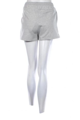 Γυναικείο κοντό παντελόνι Ellesse, Μέγεθος L, Χρώμα Γκρί, Τιμή 7,94 €