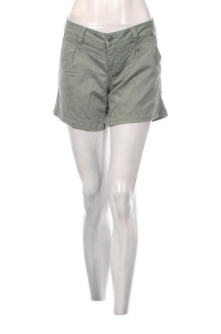 Γυναικείο κοντό παντελόνι Essentials, Μέγεθος L, Χρώμα Πράσινο, Τιμή 6,00 €