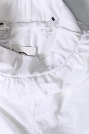 Дамски къс панталон FILA, Размер XS, Цвят Бял, Цена 38,41 лв.
