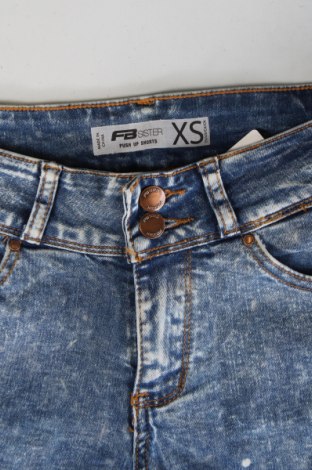 Γυναικείο κοντό παντελόνι Fb Sister, Μέγεθος XS, Χρώμα Μπλέ, Τιμή 8,00 €