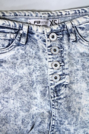 Γυναικείο κοντό παντελόνι Fb Sister, Μέγεθος XS, Χρώμα Μπλέ, Τιμή 8,00 €