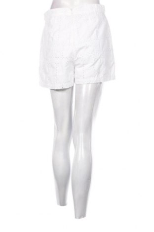 Damen Shorts Guess, Größe S, Farbe Weiß, Preis € 36,18