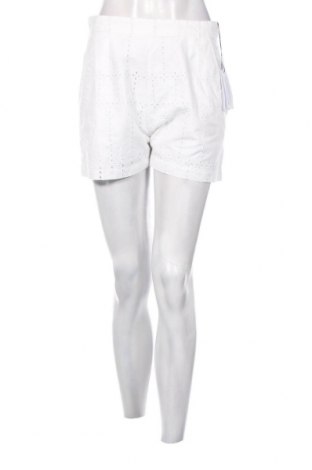 Γυναικείο κοντό παντελόνι Guess, Μέγεθος S, Χρώμα Λευκό, Τιμή 48,25 €